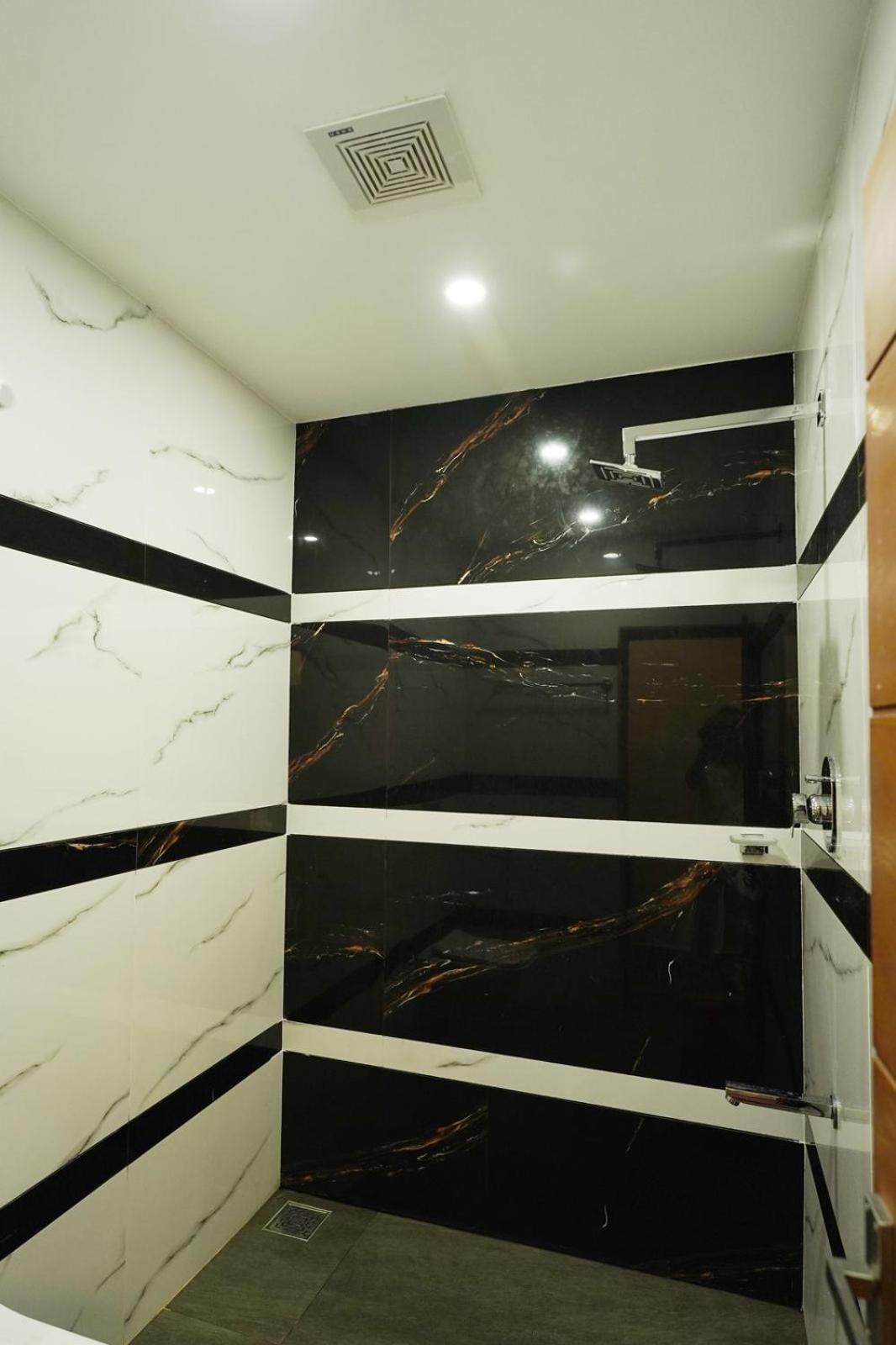 Krishnakripa Premium Residency Hotel Kochi Kültér fotó